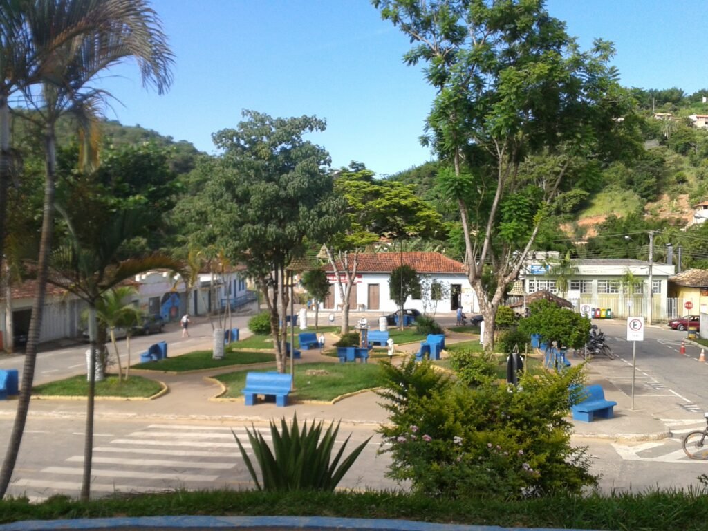 Matriz de Nossa Senhora da Conceição em Ipoema (MG): História, Fé e Turismo no Coraçã0 de Minas Gerais Praca Augusto Guerra Em Ipoema 1024x768